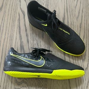 Brand new Nike skin phantom venom